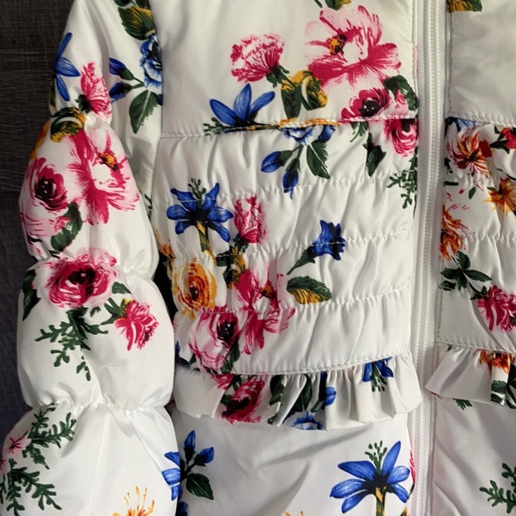 2/$60⭐️Rothschild floral coat and mitts set - Picture 8 of 13